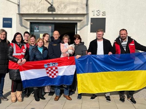 Ličko-senjska županija u Karlobagu primila prve izbjeglice iz ukrajinskog Harkiva