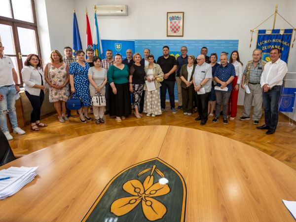 Župan Petry potpisao Ugovore vrijedne 27 300 eura vezane uz očuvanje i razvoj kulture