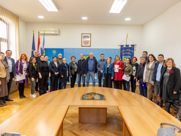 Župan Petry potpisao ugovore vrijedne 50 tisuća eura za Programa javnih potreba u kulturi