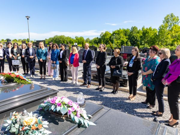 Obilježavanje Dana Ličko-senjske županije započelo odavanjem počasti dr. Anti Starčeviću, pokojnim županima Anti Frkoviću i Milanu Koliću te prvom ličko-krbavskom velikom županu Marku Kasumoviću