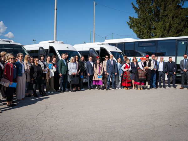 U Gospiću svečano predstavljen “LIKA LINE” - novi javni prijevoz za bolju povezanost Ličko-senjske županije