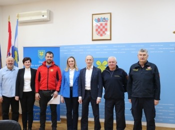 Ličko-senjska županija - Ličko-senjska županija dodijelila preko 272 tisuće eura za financiranje aktivnosti Crvenog križa, HGSS-a i Vatrogasne zajednice