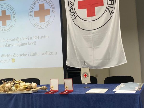 U Gospiću održana svečana dodjela priznanja za dobrovoljne darivatelje krvi