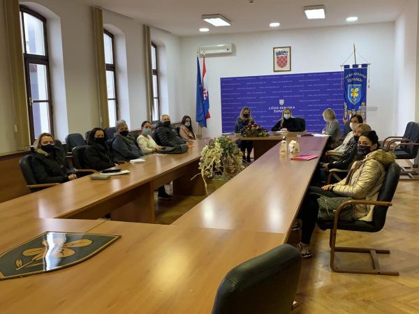 Župan Petry potpisao Ugovore za projekt „Zaželi“