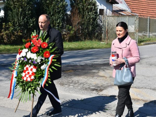 Zar i danas gazimo i vozimo se po grobištima žrtava poraća!