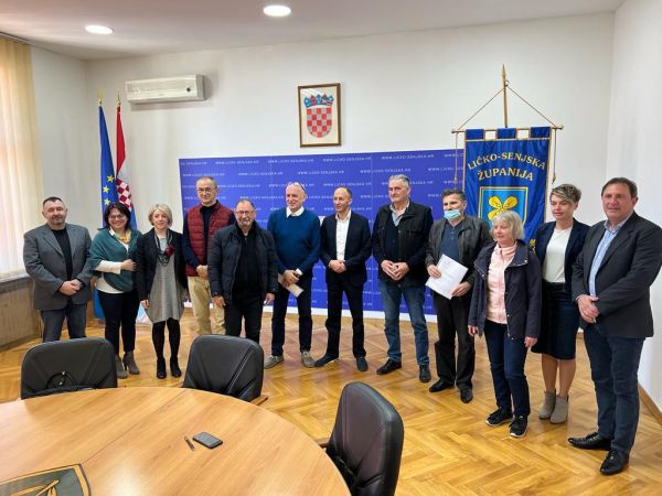 Župan Petry potpisao ugovore za razvoj kulture, vrijedni su 43.900 kuna