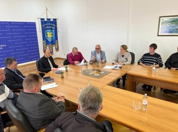 Ličko-senjska županija - RAZMOTRENA PROBLEMATIKA OTKUPA MLIJEKA NA PODRUČJU ŽUPANIJE