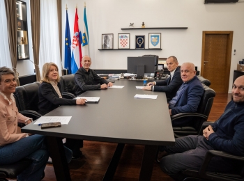 Ličko-senjska županija - Župan Petry potpisao ugovore za Programe javnih potreba u sportu za 2026. godinu