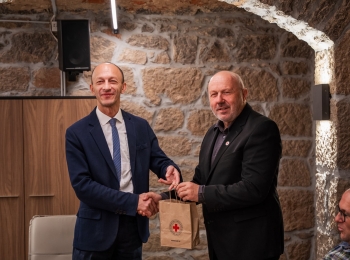 Ličko-senjska županija - Župan Petry primio darivatelje krvi povodom njihova dana