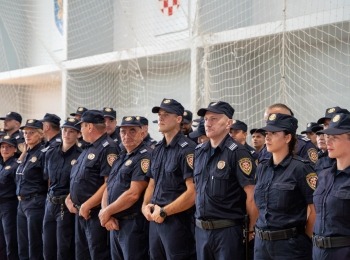 Ličko-senjska županija - U Gospiću svečano obilježen Dana pravosudne policije - nazočio i ministar Habijan