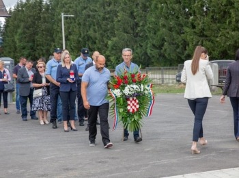 Ličko-senjska županijaPijetet-civilnim-zrtvama-9