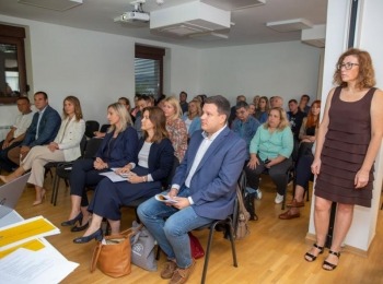 Ličko-senjska županijaEu gospiY-ukrajina (10)