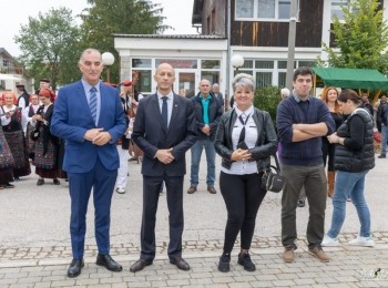 Ličko-senjska županijaDani-krumpira-i-sira-lovinac-32