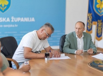 Ličko-senjska županijaLovci (10)