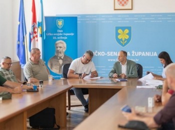 Ličko-senjska županijaLovci (11)