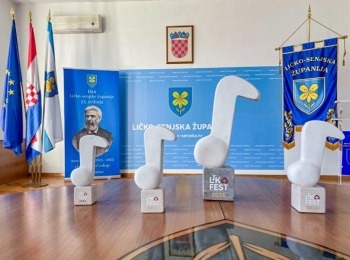 Ličko-senjska županijaLikafest-696x522