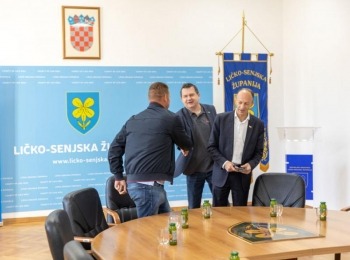 Ličko-senjska županijaStem-potpisivanje-2
