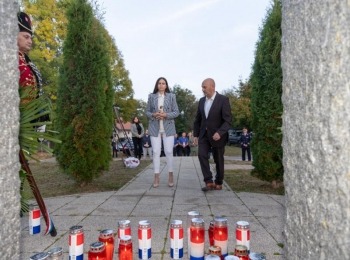Ličko-senjska županijaSiroka-kula-25