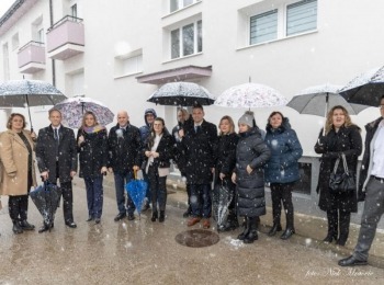 Ličko-senjska županijaSastanak potpredsjednika vlade i ministra prostornoga ureYenja, graditeljstva i drYavne imovine branka baYiYa sa liYko-senjskim Yupanom ernestom petryjem (23)