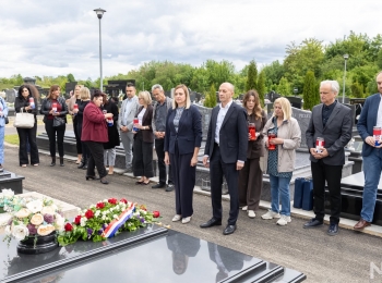 Ličko-senjska županija - Odavanjem počasti u Gospiću i Zagrebu započelo obilježavanje Dana Ličko-senjske županije
