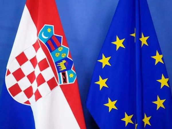 Čestitka župana Petryja povodom međunarodnog priznanja Republike Hrvatske