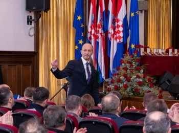 Ličko-senjska županijaDsc07698-enhanced-nr