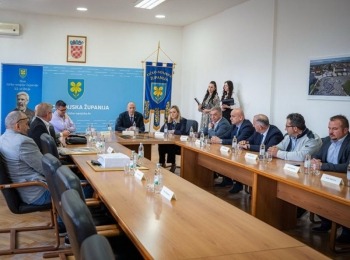 Ličko-senjska županija3255a90c-311c-4cb7-af0b-87c39085c6d9