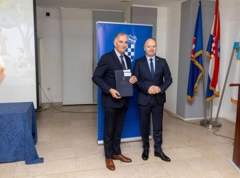 Ličko-senjska županijaPhoto-2025-05-13-15-39-40-04