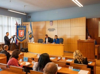 Ličko-senjska županija - Županijska skupština Ličko-senjske županije u suradnji s Vladom RH pokrenula postupak sanacije Doma za starije osobe