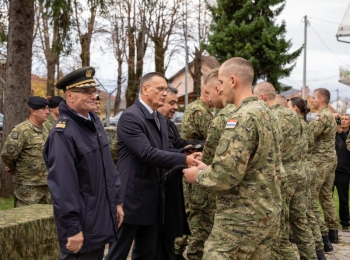 Ličko-senjska županijaVukovi -73