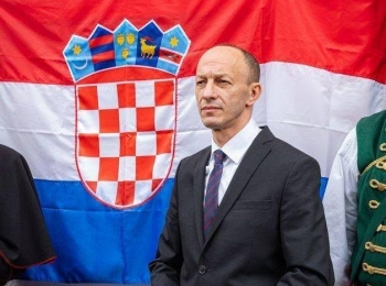 Ličko-senjska županija-photo-ernest-petry