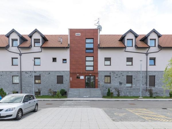 Uznapredovali radovi na uređenju vijećnice Ličko-senjske županije