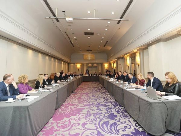 Izvršni odbor Hrvatske zajednice županija: Održiva suradnja za unaprjeđenje položaja hrvatskog naroda izvan granica RH - LSŽ u 2024. zabilježila najveći rast prihoda od svih županija u RH