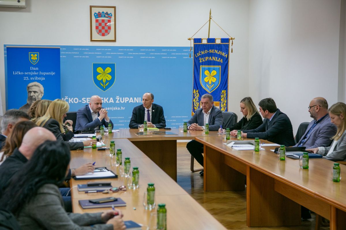 Održan sastanak s predstavnicima Fonda i Ministarstva: Gospić među prioritetima za sanaciju ilegalnog otpada Održan sastanak s predstavnicima Fonda i Ministarstva: Gospić među prioritetima za sanaciju ilegalnog otpada