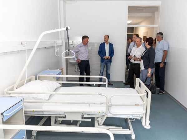U korak s vremenom: U Domu zdravlja Otočac otvoreni adaptirani prostori za skrb pacijenata