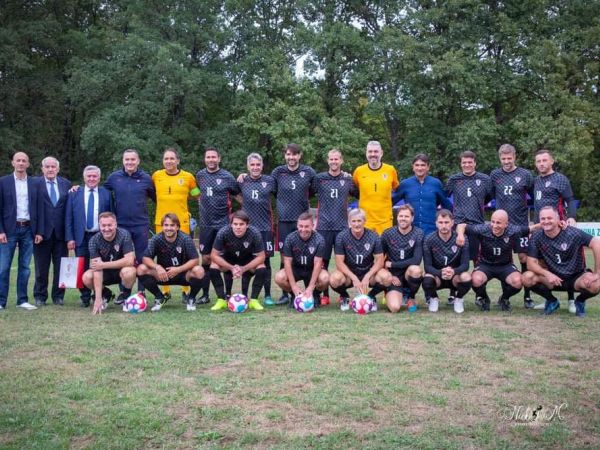 NK Velebit u Žabici ugostio Vatrene