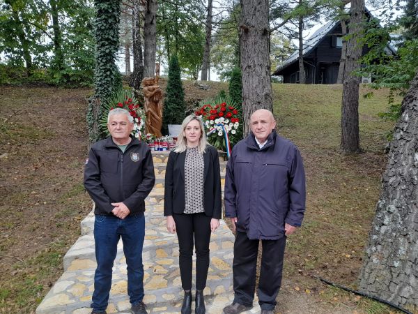 OBILJEŽENA 31. OBLJETNICA SPOMENA NA UBIJENU HRVATSKU MLADOST I NAJMLAĐU ŽRTVU U DOMOVINSKOM RATU