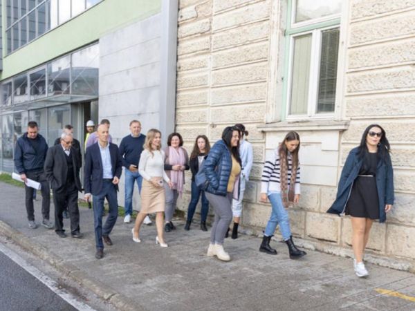 Župan Petry obišao gradilište u zgradi Veleučilišta ”Nikola Tesla” u Gospiću