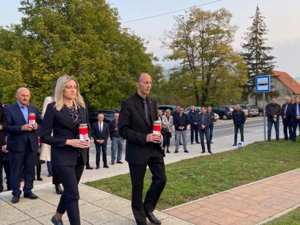 Obilježena 31. obljetnica tragičnog stradavanja mještana Široke Kule i okolnih mjesta u Domovinskom ratu Obilježena 31. obljetnica tragičnog stradavanja mještana Široke Kule i okolnih mjesta u Domovinskom ratu