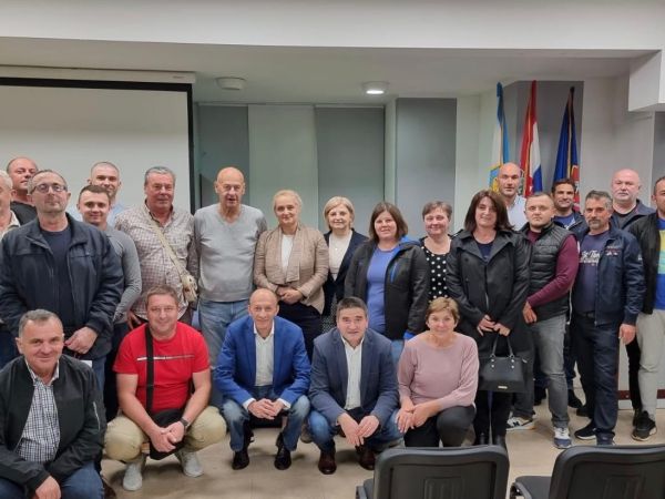 Ličko-senjski obrtnici izabrali novo vodstvo Ličko-senjski obrtnici izabrali novo vodstvo