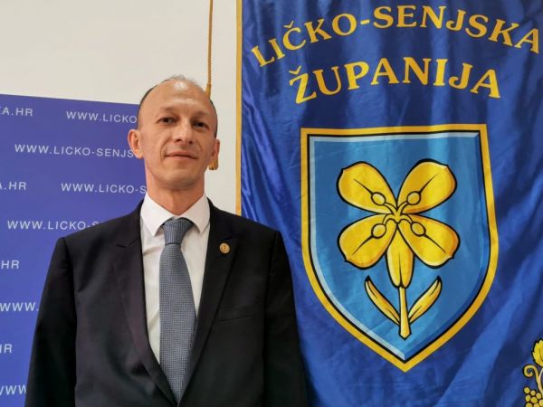 Petry: Ako sam ja žabac, onda je Milanović ugojeni prasac Petry: Ako sam ja žabac, onda je Milanović ugojeni prasac