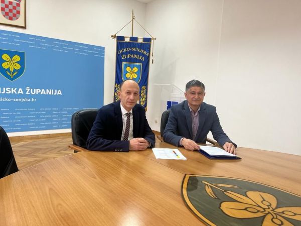 Rekonstrukcija i uređenje cestovne infrastrukture u Kuterevu Rekonstrukcija i uređenje cestovne infrastrukture u Kuterevu