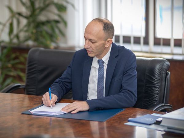 Župan Petry potpisao Sporazum za izgradnju i uređenje parkirališta za potrebe Ambulante Brinje Župan Petry potpisao Sporazum za izgradnju i uređenje parkirališta za potrebe Ambulante Brinje