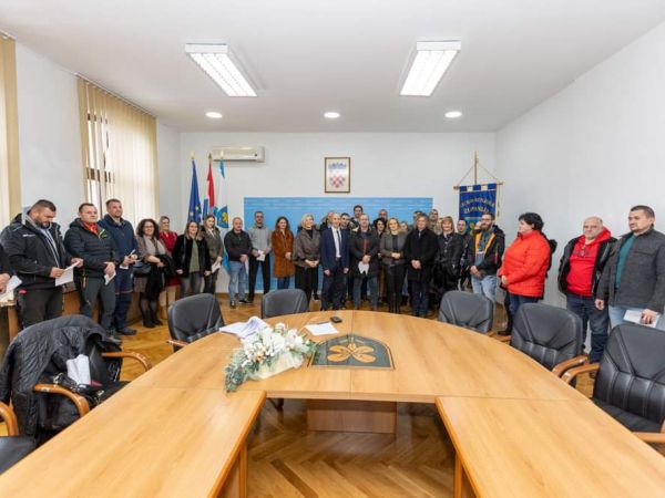 Potpisani Ugovori o odobrenju bespovratnih potpora poduzetnicima Potpisani Ugovori o odobrenju bespovratnih potpora poduzetnicima