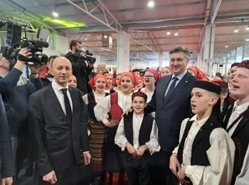 Ličko-senjska županija - Župan Petry na Viroexpo: Ne dajte na sebe, ne dajte na svoje domoljublje, kao što naši branitelji nisu dali na Hrvatsku