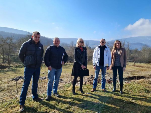 Ličko-senjska županija i Ministarstvo turizma i sporta započeli s radovima na izgradnji dječjeg igrališta u Švici