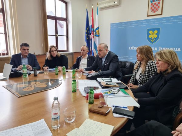 U Ličko-senjskoj županiji održan kolegij s predstavnicima Fonda za energetsku učinkovitost i zaštitu okoliša