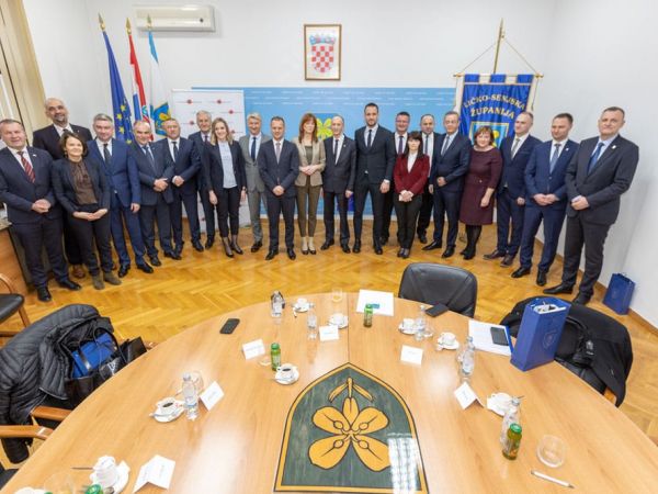 Sastanak zajednice županija u Gospiću - Projekt Lika nova je šansa ovog dijela Hrvatske