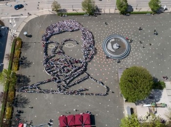 Ličko-senjska županija - U Gospiću snimnjena još jedna milenijska fotografija Šime Strikomana