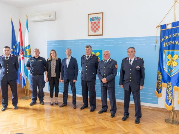 Vatrogasci Ličko-senjske županije uvijek su spremni za djelovanje!
